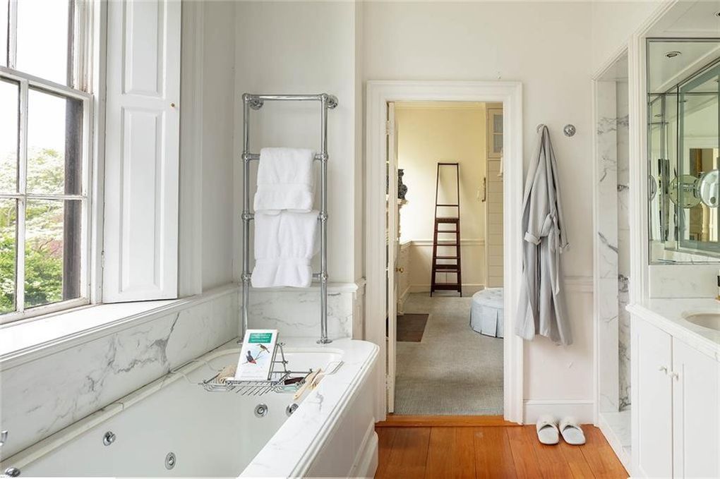 66 Williams St, East Side of Prov, RI 02906