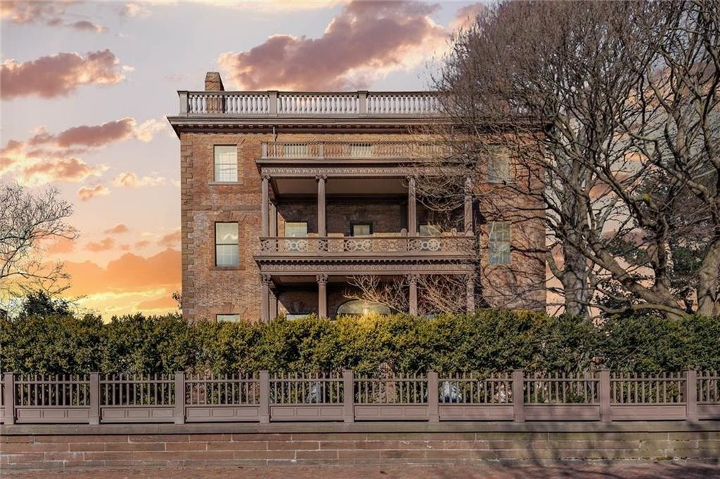 66 Williams St, East Side of Prov, RI 02906