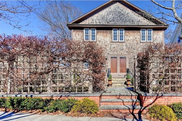 224 Doyle Ave, East Side of Prov, RI 02906