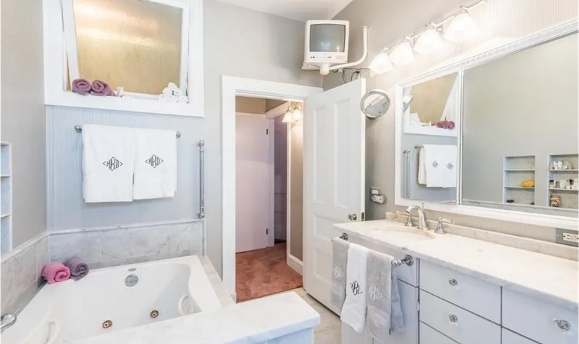 219 Blackstone Blvd, East Side of Prov, RI 02906