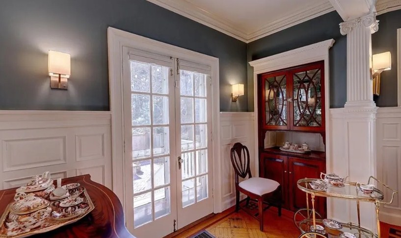 145 Meeting St, East Side of Prov, RI 02906