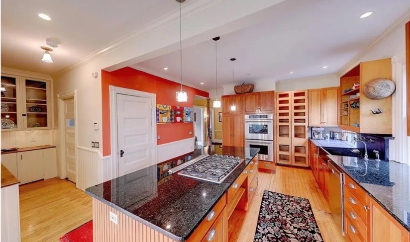 251 Olney St, East Side of Prov, RI 02906