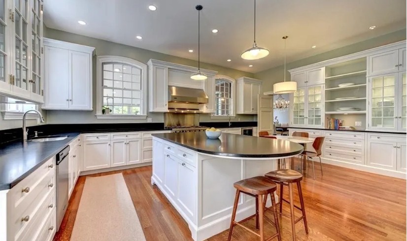 45 Balton Rd, East Side of Prov, RI 02906