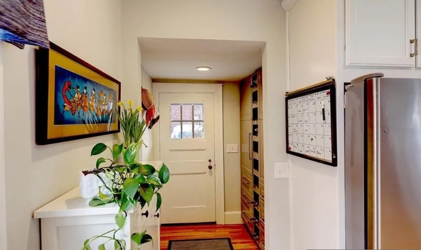 47 Adelphi Ave, East Side of Prov, RI 02906