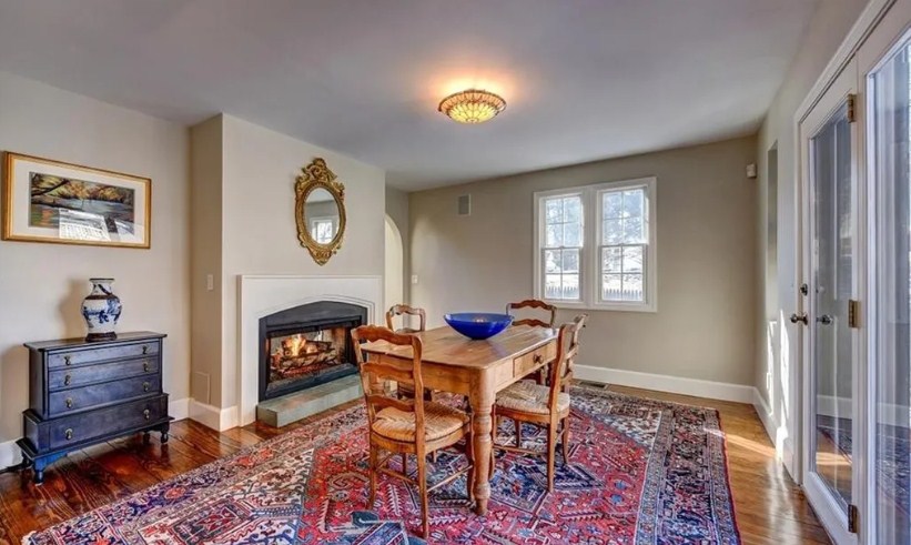 224 Doyle Ave, East Side of Prov, RI 02906