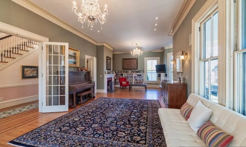 41 Arlington Ave, East Side of Prov, RI 02906