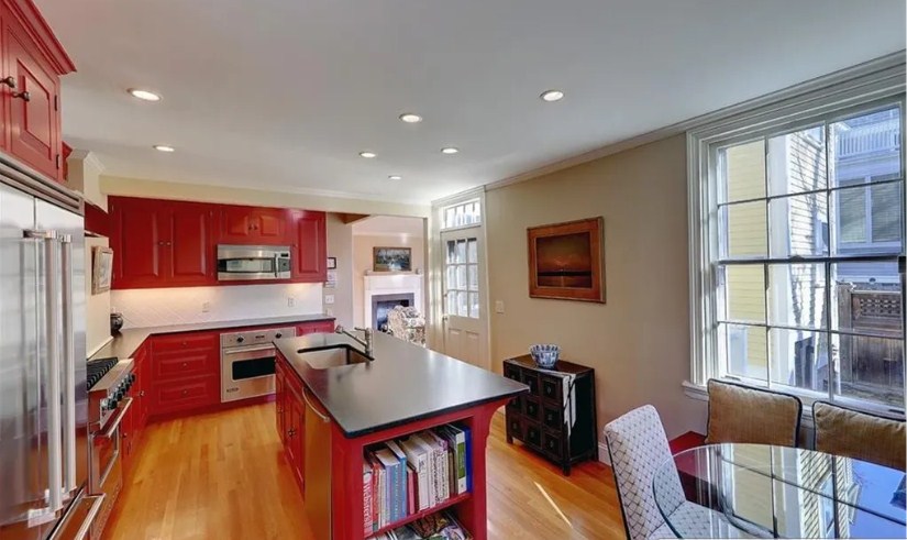 21 George St, East Side of Prov, RI 02906