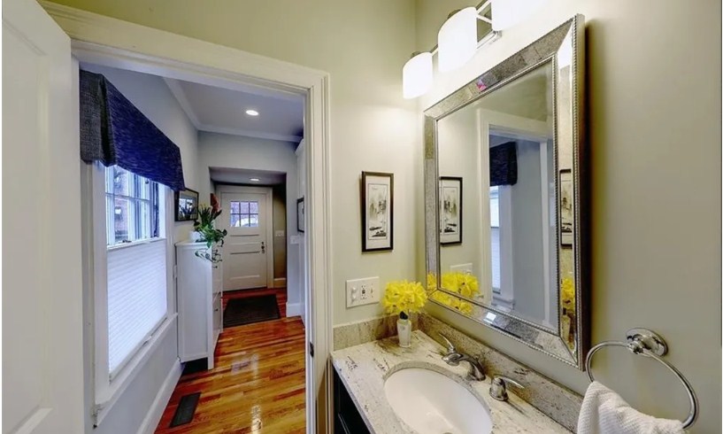 47 Adelphi Ave, East Side of Prov, RI 02906