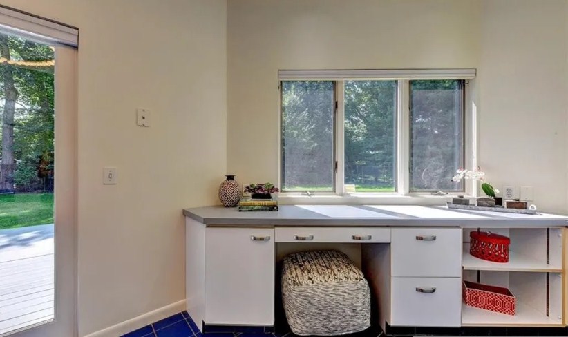 27 Loring Ave, East Side of Prov, RI 02906