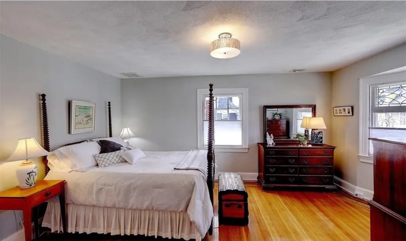 47 Adelphi Ave, East Side of Prov, RI 02906