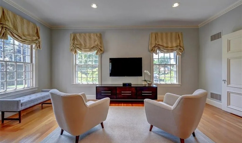 45 Balton Rd, East Side of Prov, RI 02906