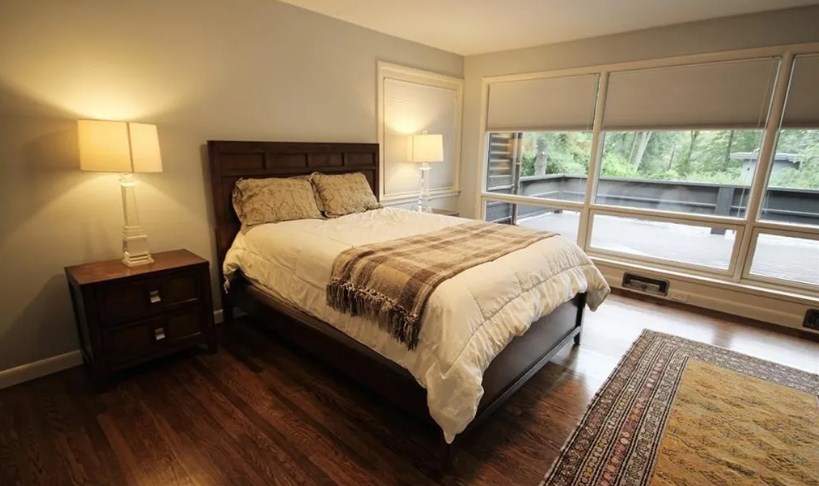 80 Clarendon Ave, East Side of Prov, RI 02906