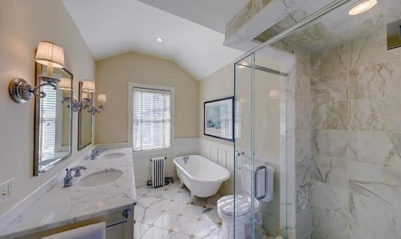 21 George St, East Side of Prov, RI 02906