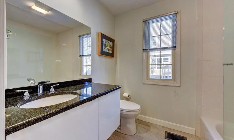 224 Doyle Ave, East Side of Prov, RI 02906