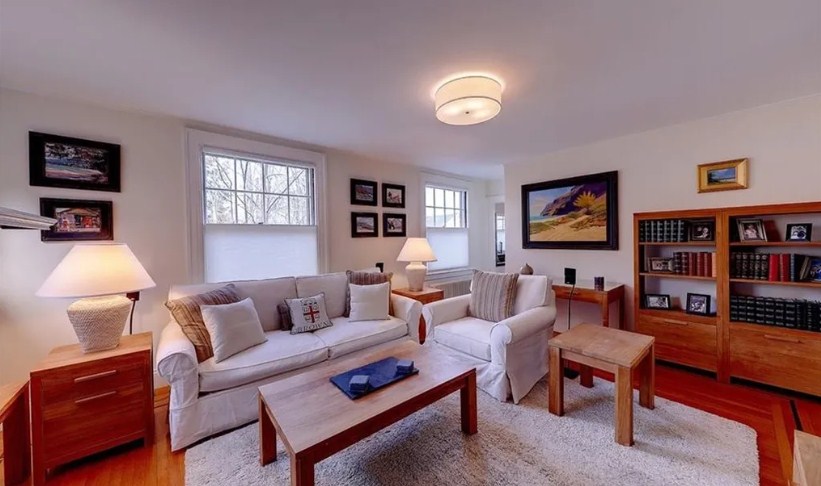 145 Meeting St, East Side of Prov, RI 02906