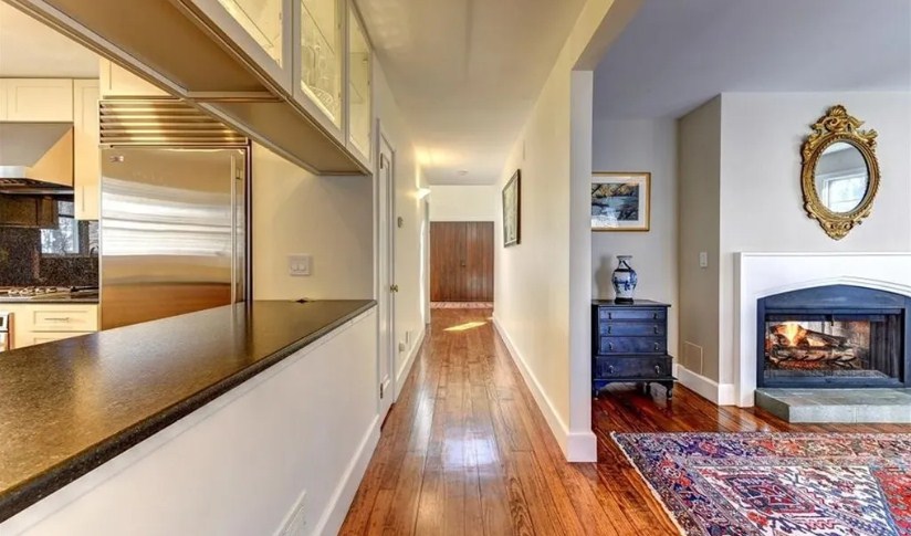 224 Doyle Ave, East Side of Prov, RI 02906
