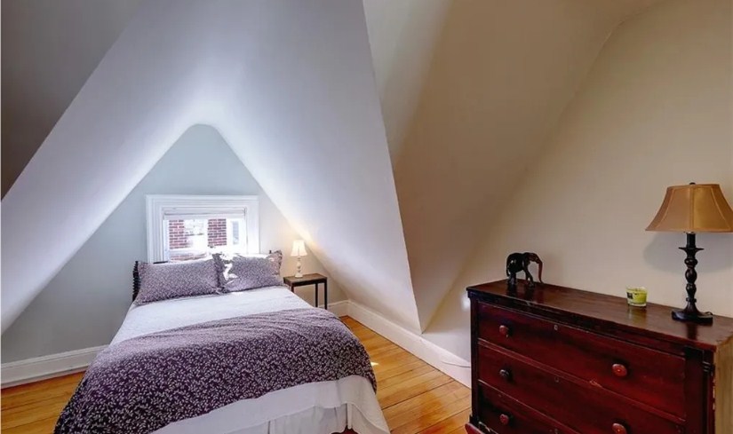 47 Adelphi Ave, East Side of Prov, RI 02906