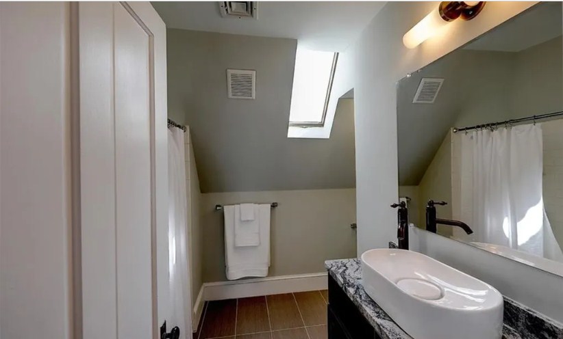 47 Adelphi Ave, East Side of Prov, RI 02906