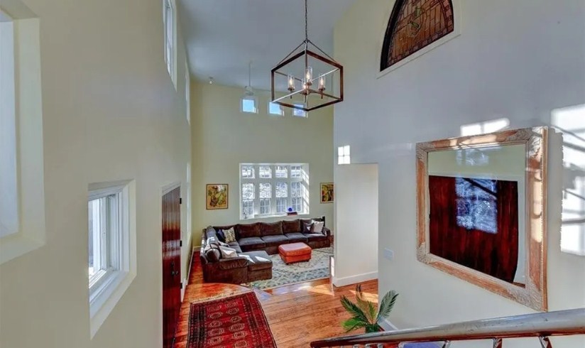 224 Doyle Ave, East Side of Prov, RI 02906