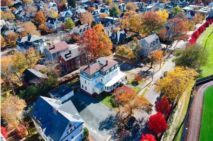 41 Arlington Ave, East Side of Prov, RI 02906