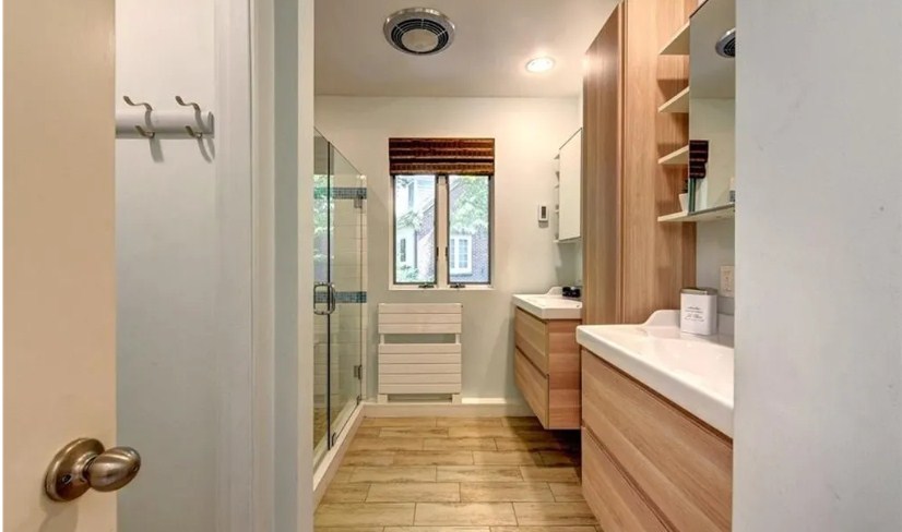 27 Loring Ave, East Side of Prov, RI 02906