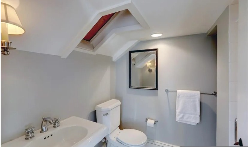 21 George St, East Side of Prov, RI 02906