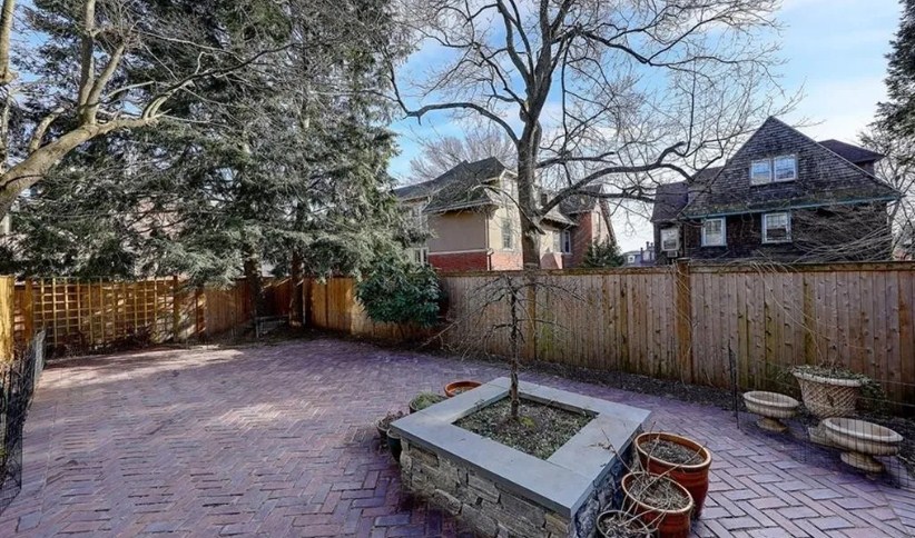 145 Meeting St, East Side of Prov, RI 02906