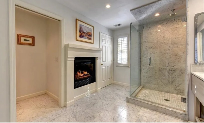 224 Doyle Ave, East Side of Prov, RI 02906