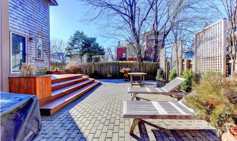224 Doyle Ave, East Side of Prov, RI 02906