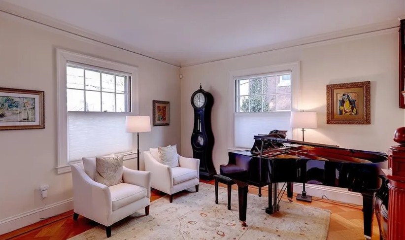 145 Meeting St, East Side of Prov, RI 02906