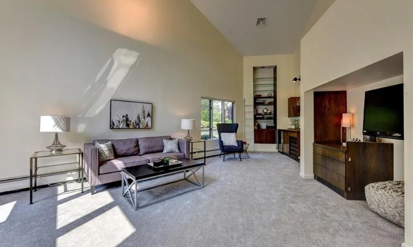 27 Loring Ave, East Side of Prov, RI 02906