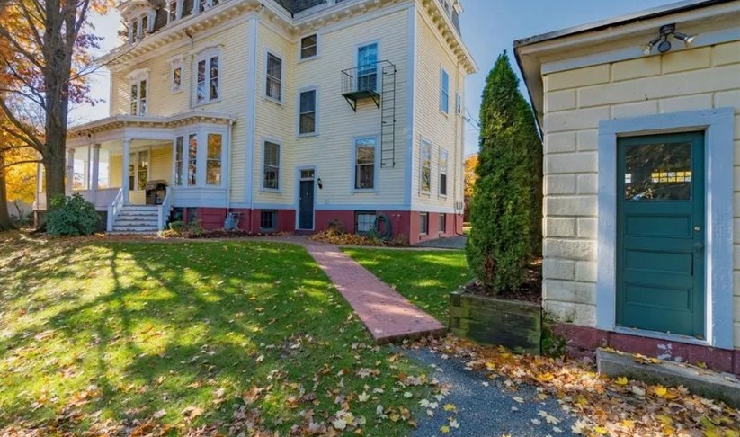 41 Arlington Ave, East Side of Prov, RI 02906