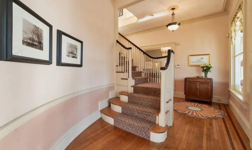 41 Arlington Ave, East Side of Prov, RI 02906