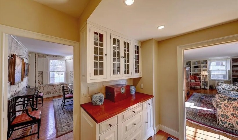 21 George St, East Side of Prov, RI 02906