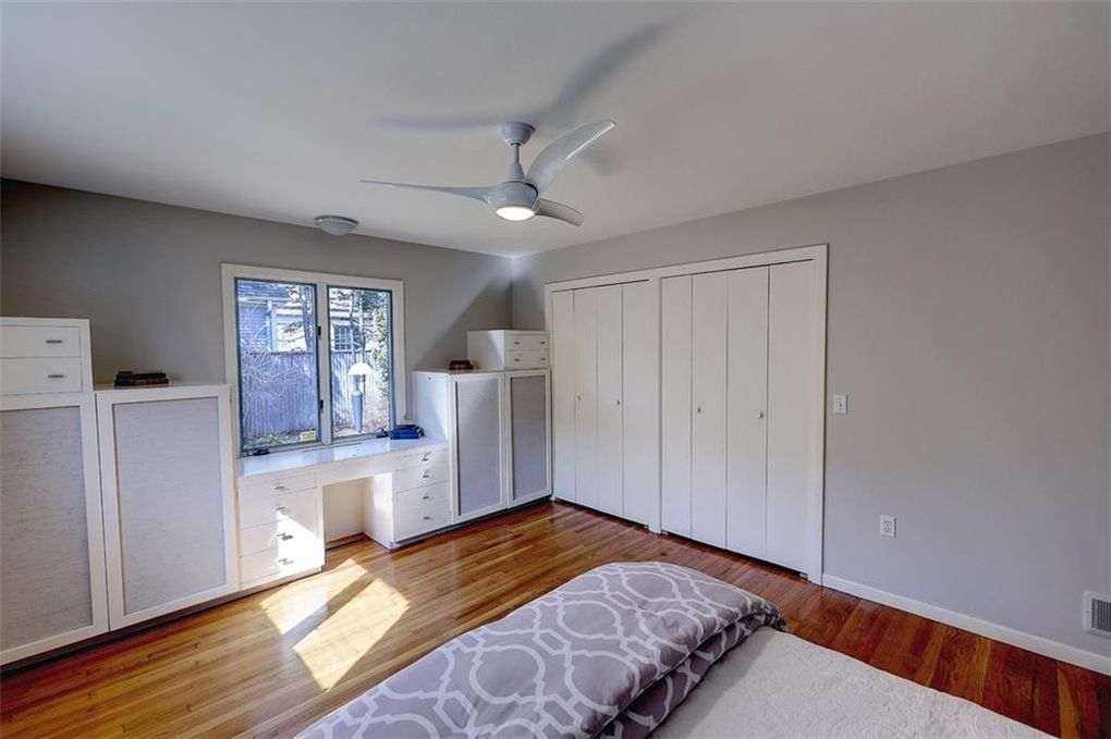 230 Laurel Ave, East Side of Prov, RI 02906