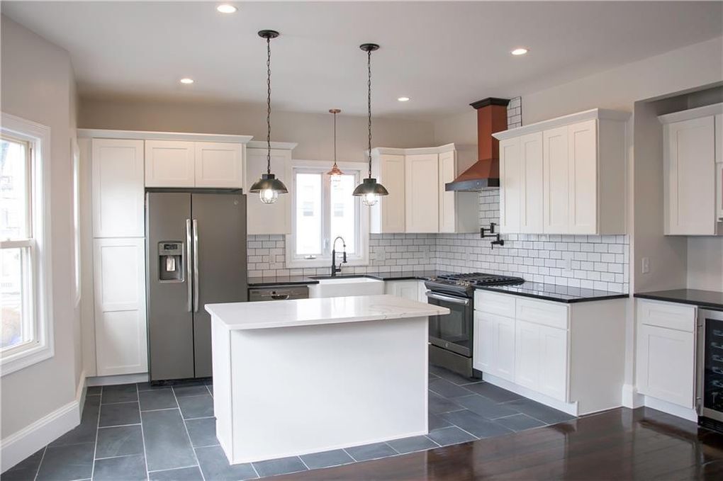 424 Hope St, Providence, RI 02906