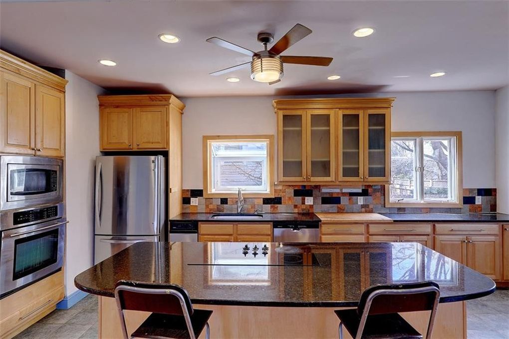24 Adelphi Ave, East Side of Prov, RI 02906