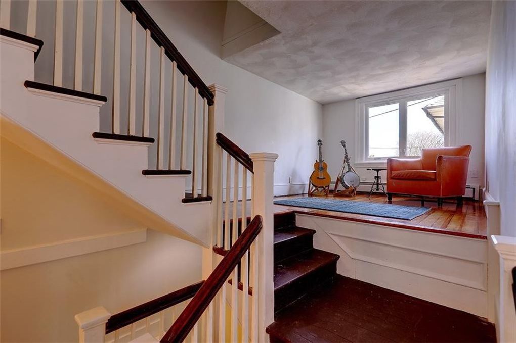 24 Adelphi Ave, East Side of Prov, RI 02906