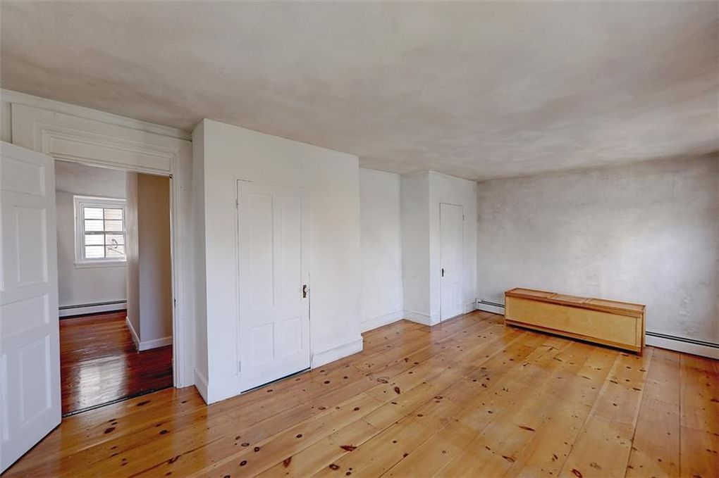 24 Adelphi Ave, East Side of Prov, RI 02906
