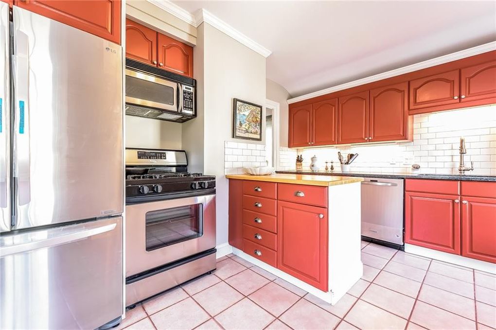 83 85 Hope St Unit 2, East Side of Prov, RI 02906