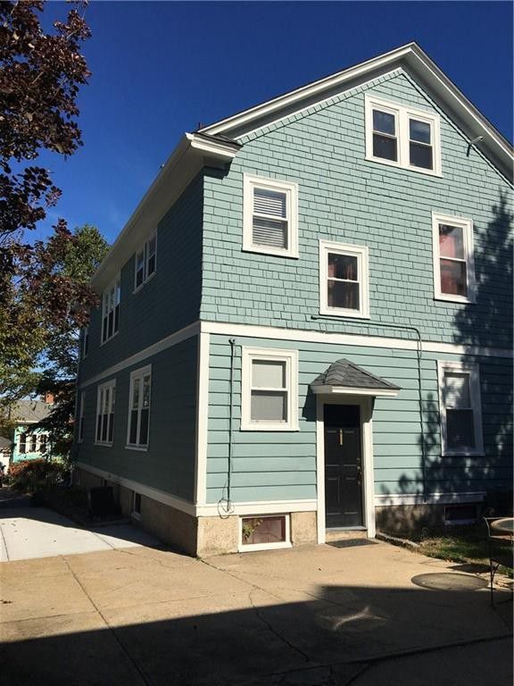 92 Colonial Rd, Providence, RI 02906